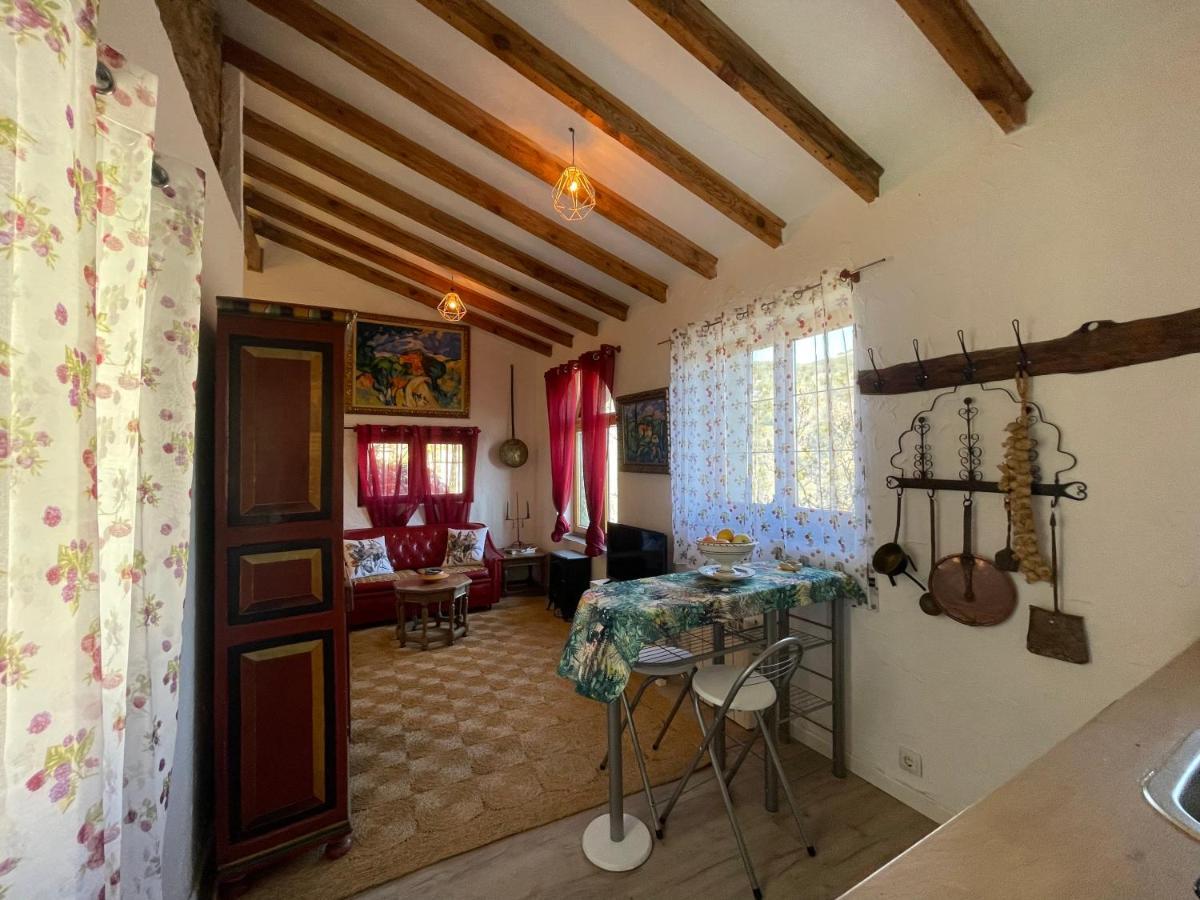 Casa Fidelina II Miraflores De La Sierra Esterno foto