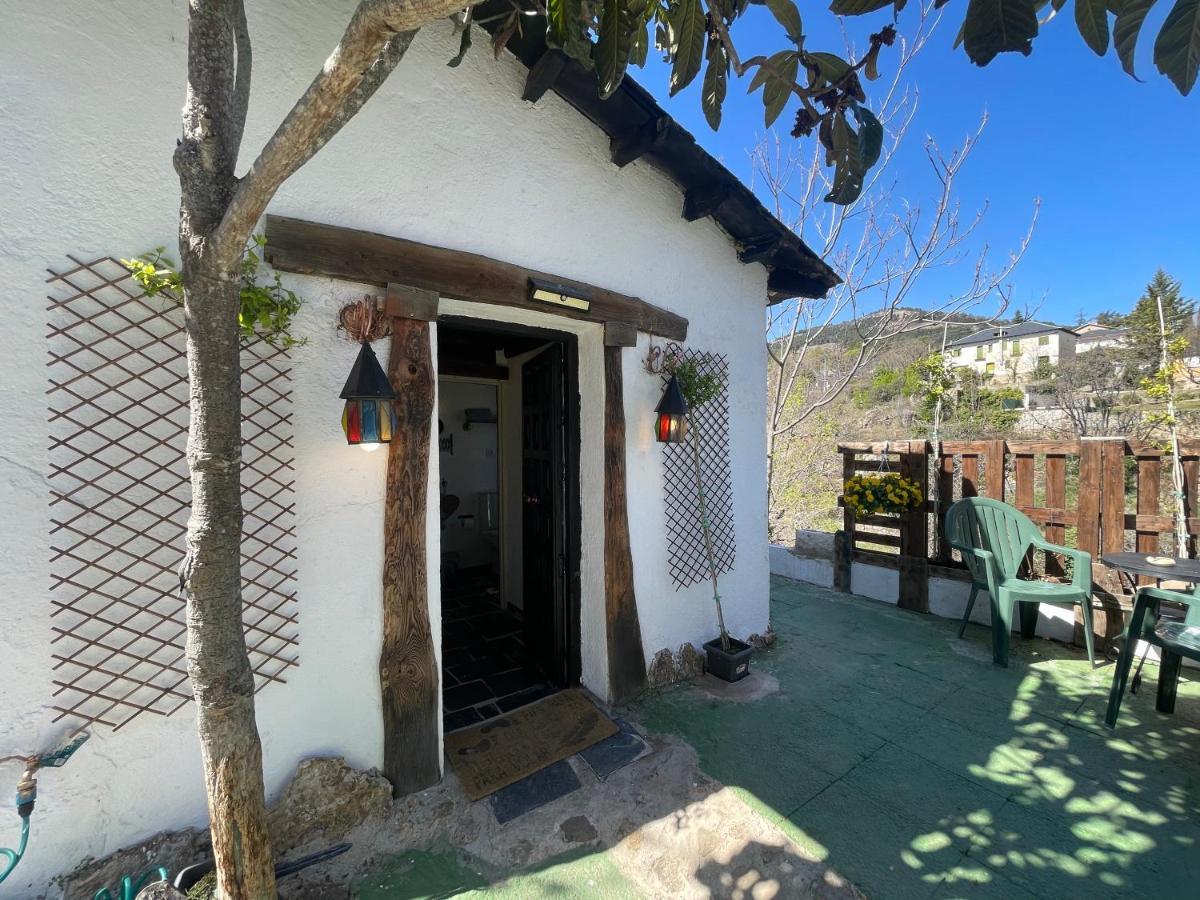 Casa Fidelina II Miraflores De La Sierra Esterno foto